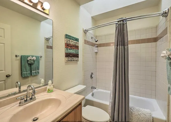 16 Mi To Red Rock State Park: Condo! *