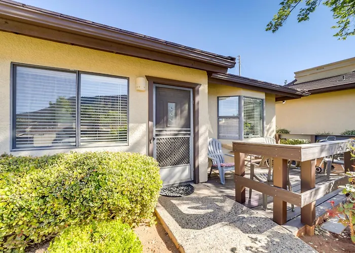 16 Mi To Red Rock State Park: Condo!